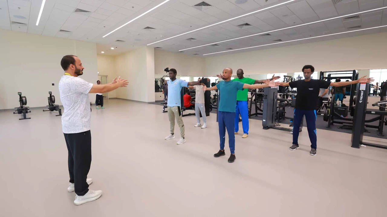 الجامعة القاسمية تطلق برامج رياضية صيفية لجذب الطلاب الجدد